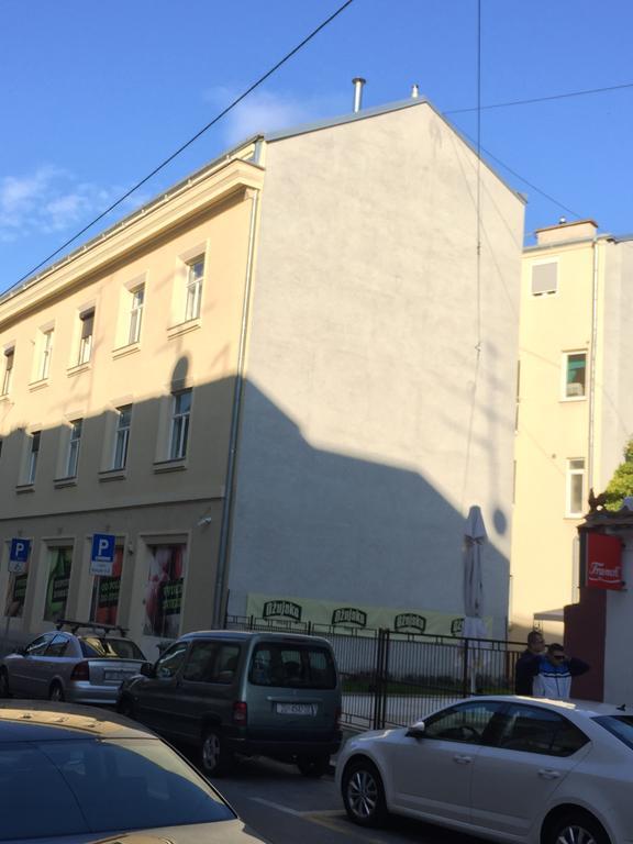 Star Apartment Zagreb Luaran gambar